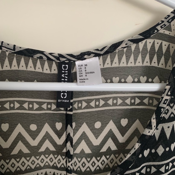 Aztec print sleeveless dress - Picture 2 of 5